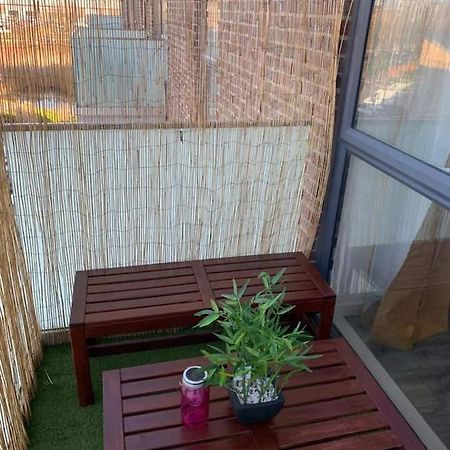 Lovely 1-Bed Serviced Apartment With Free Parking 웨스트 서록 외부 사진