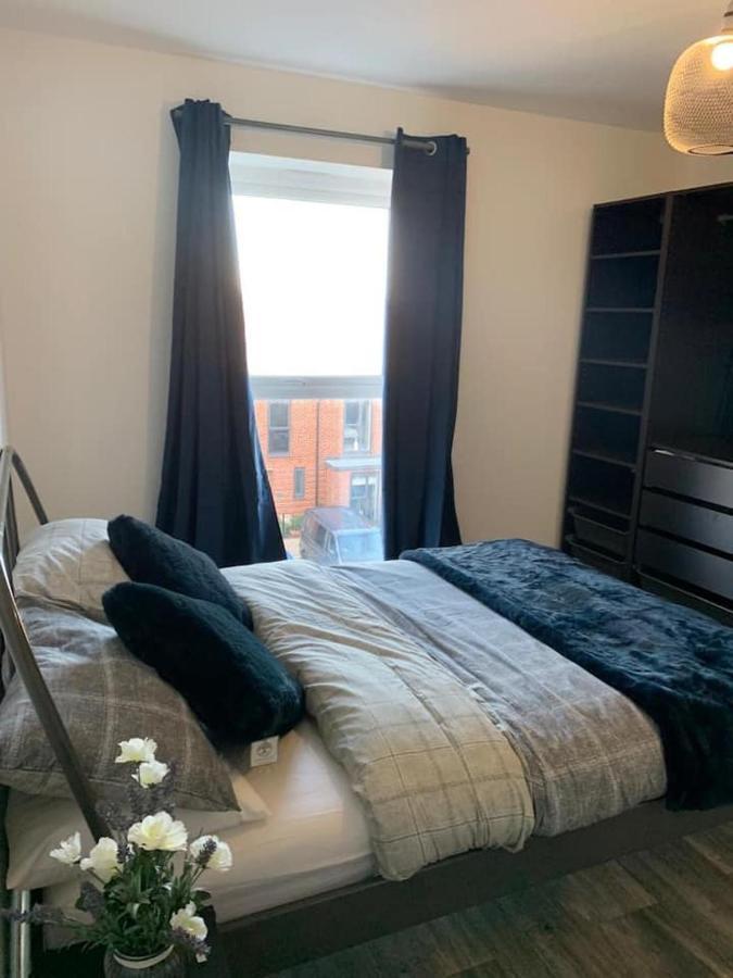 Lovely 1-Bed Serviced Apartment With Free Parking 웨스트 서록 외부 사진